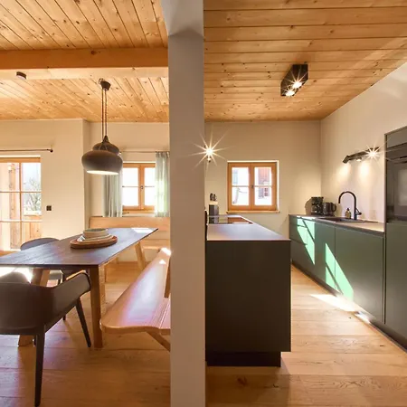 Oida Knoglerhof * شليكينغ